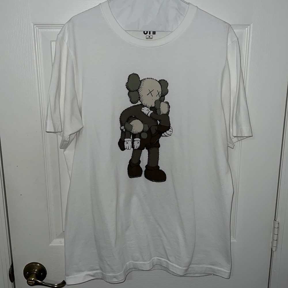 Uniqlo x Kaws T-Shirt